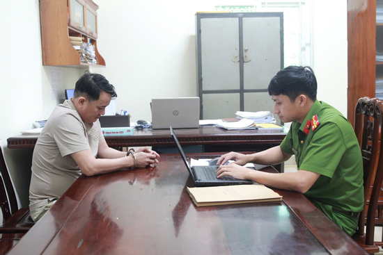 Khởi tố vụ tài xế uống rượu tông chết người, lái xe bỏ chạy qua 3 huyện