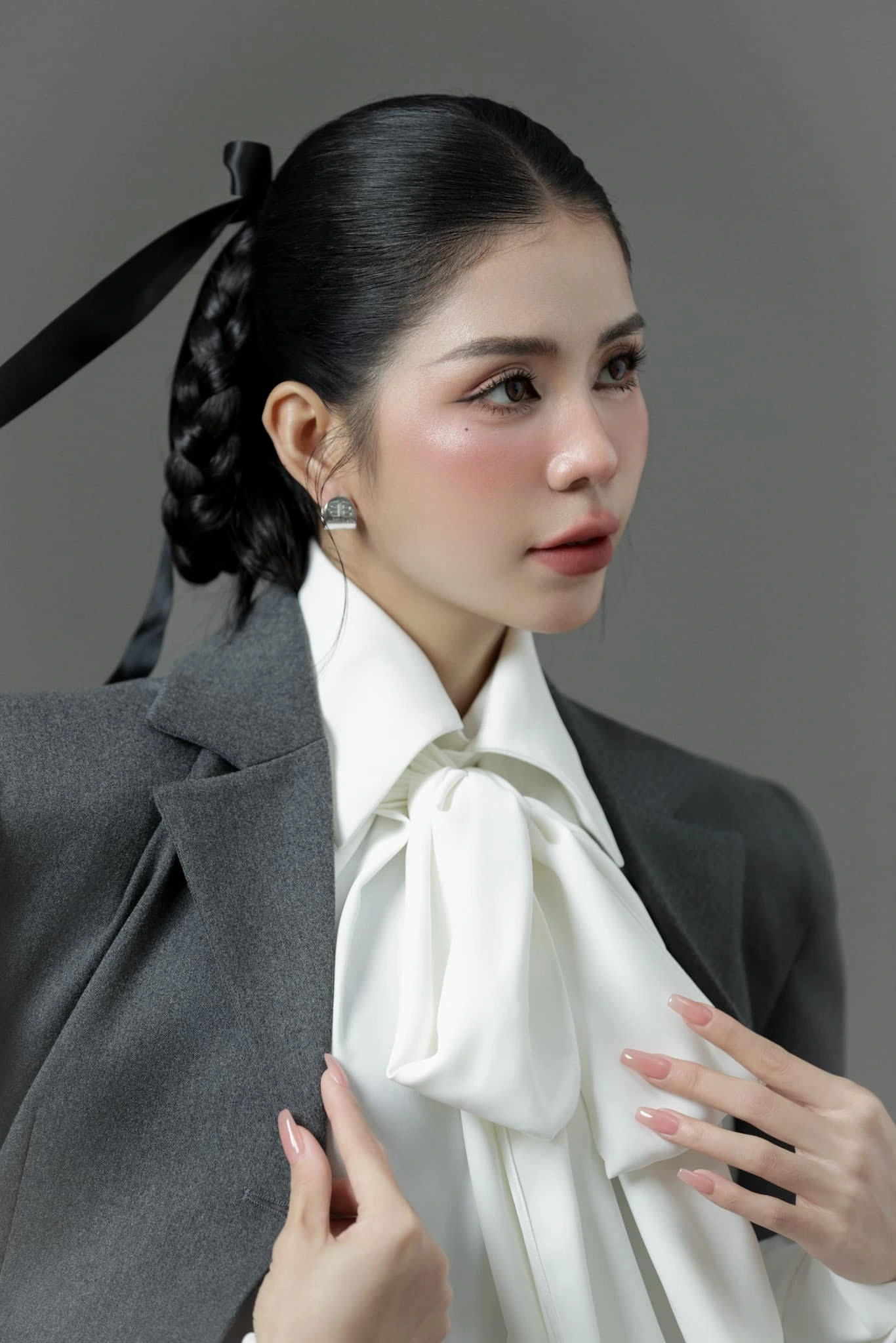 Tôn Bằng có tuyên bố nóng về Hằng Du Mục khi vợ cũ vừa bị khởi tố