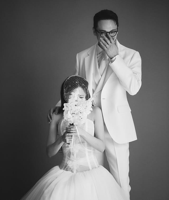 Đám cưới Hyomin (T-ara): Cô dâu xinh ngây ngất bên chú rể điển trai như tài tử, Lee Dong Wook - SNSD và cả dàn sao đình đám góp mặt- Ảnh 3.