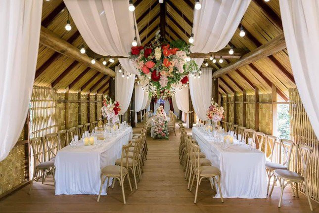 Bị chê làm đám cưới nghèo nàn có như không HHen Niê đáp trả