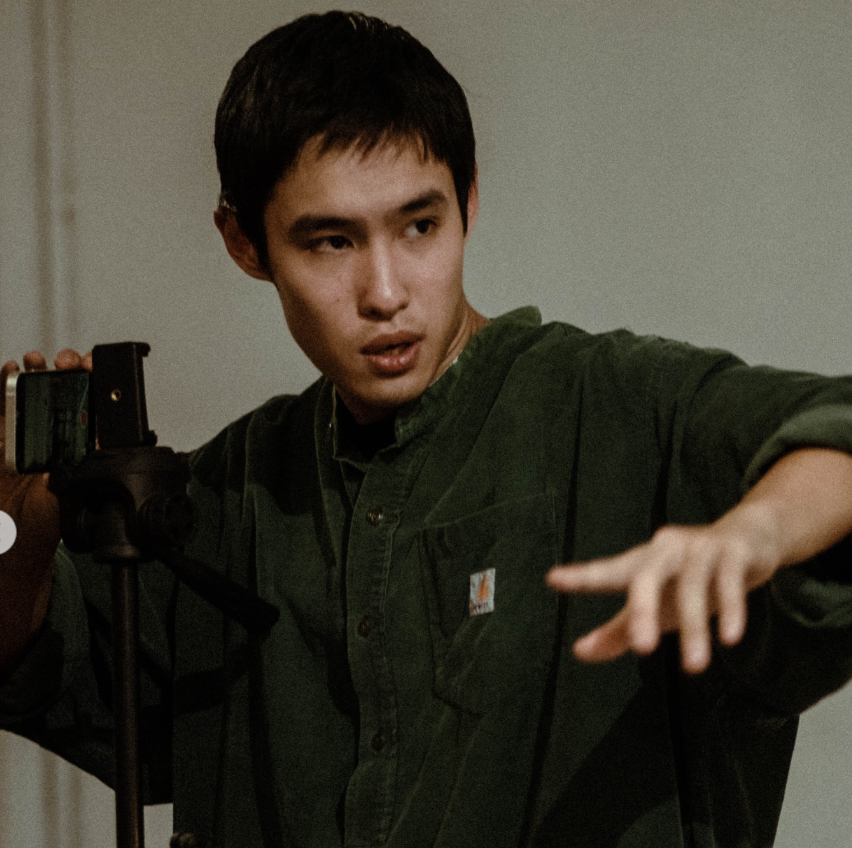 Điều ít biết về con trai đạo diễn Bùi Thạc Chuyên diễn xuất trong 'Địa đạo' và cú rẽ bất ngờ theo nghệ thuật- Ảnh 3.