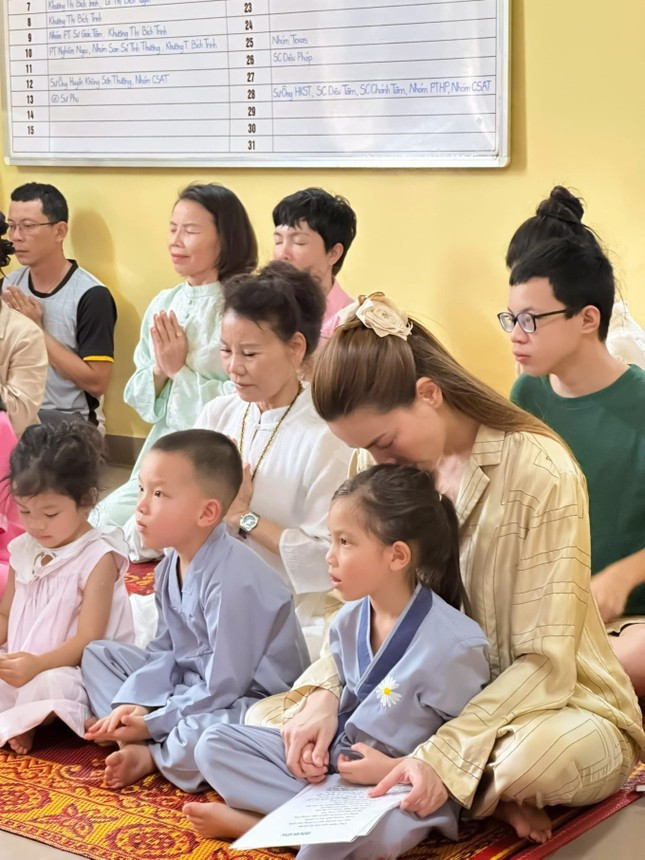 Sao Việt vi vu nước ngoài nghỉ lễ ảnh 1