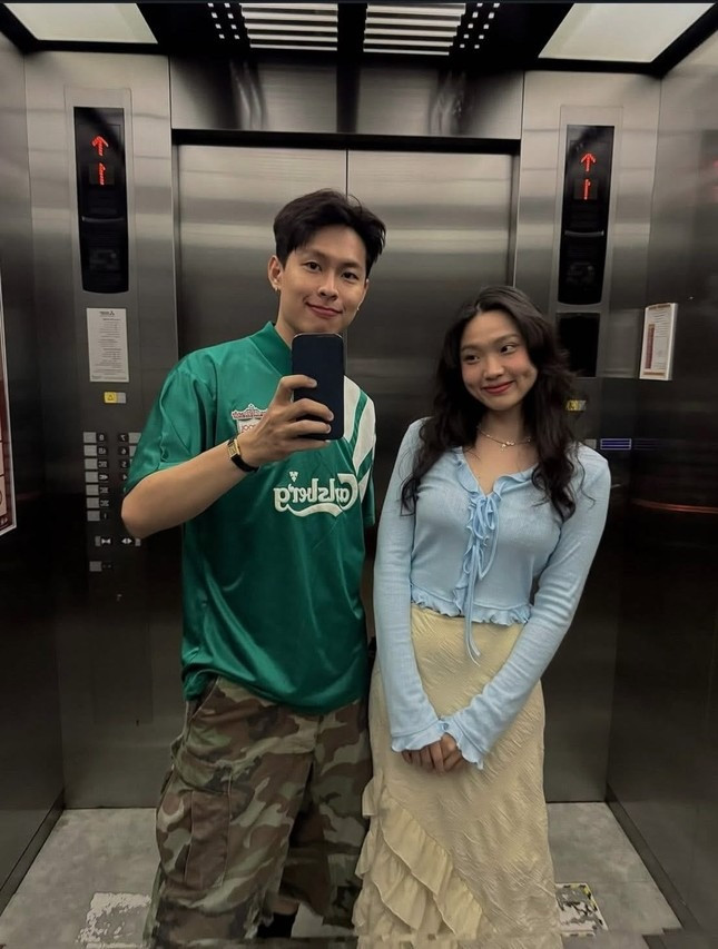 Động thái của HURRYKNG và bạn gái giữa tin đồn đường ai nấy đi sau 9 năm