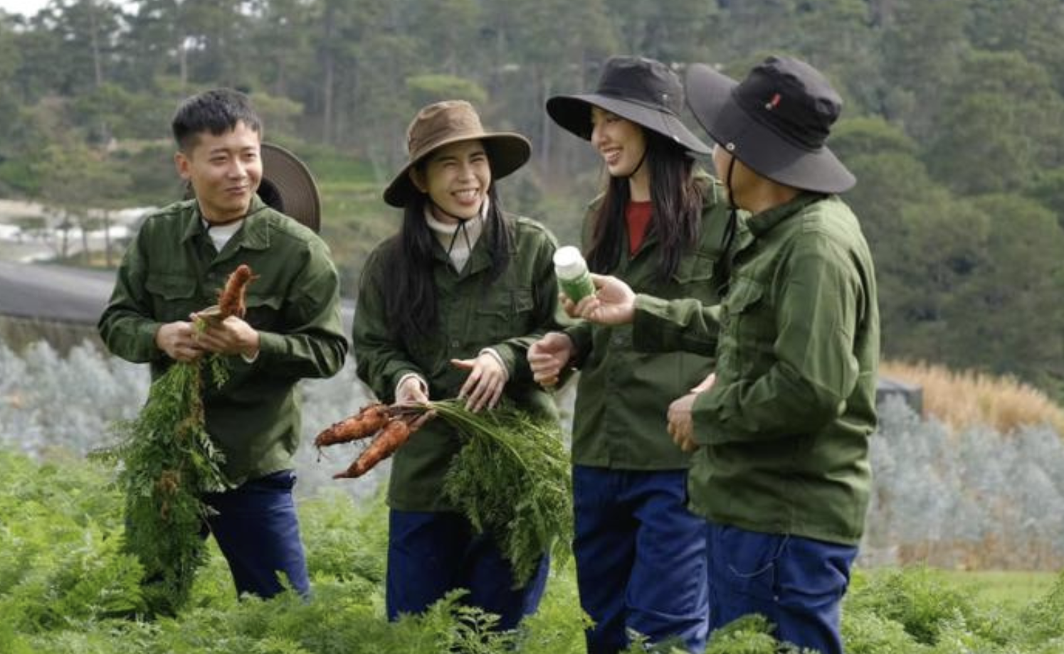 Lương tâm “thoi thóp” trước những món hời qua vụ Hằng Du Mục, Quang Linh Vlog- Ảnh 1.