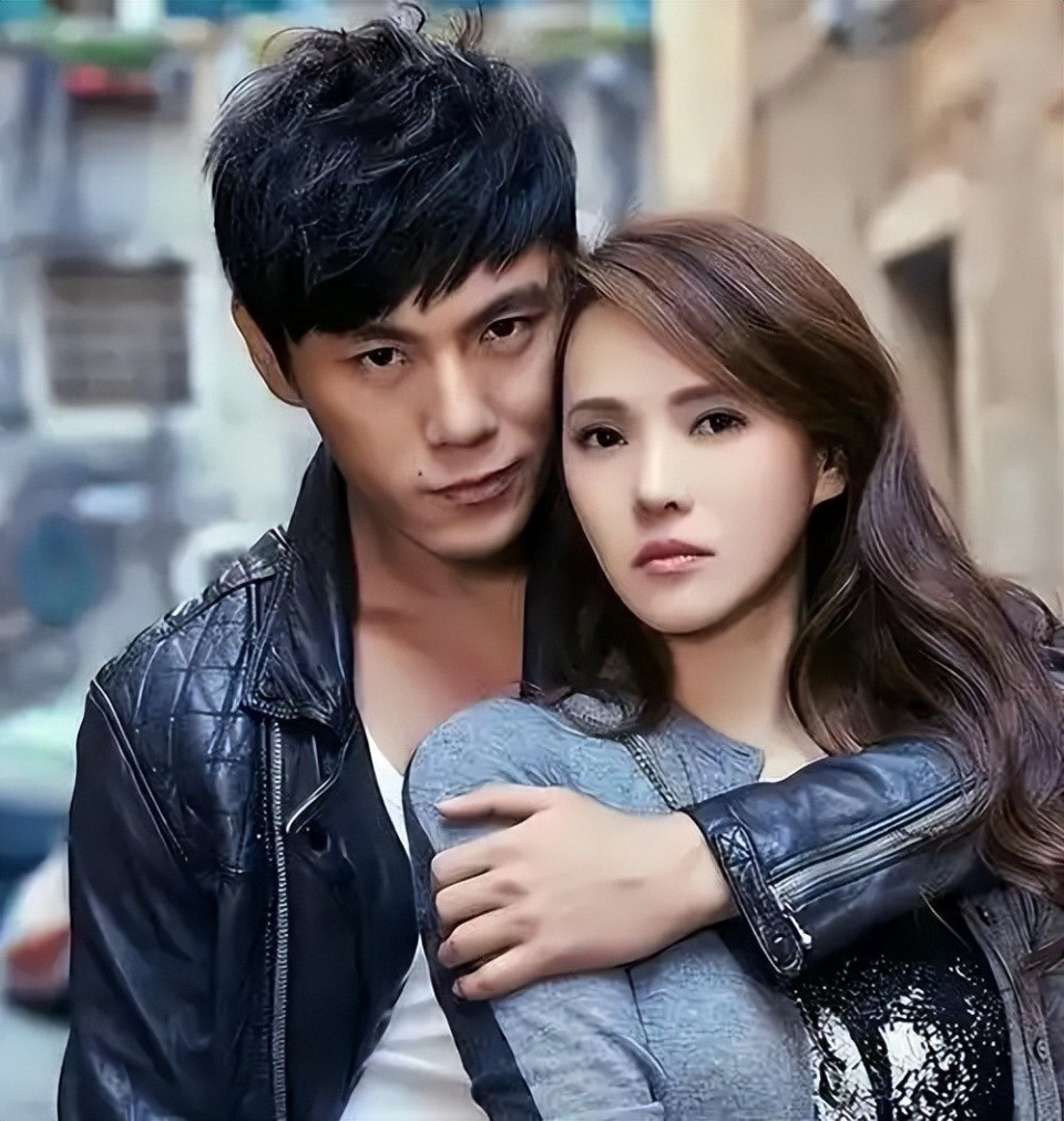 Mỹ nhân không tuổi xứ Đài phản hồi tin chồng ngoại tình với Trần Nghiên Hy