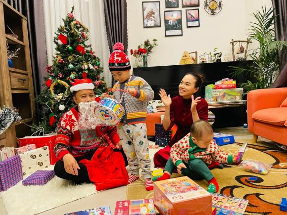 Nữ biên tập viên đổi đời khi đoạt giải Hoa khôi Tây Đô, từng là 'tứ đại mỹ nhân' màn ảnh thập niên 2000 giờ sống trong cơ ngơi ra sao?- Ảnh 10.