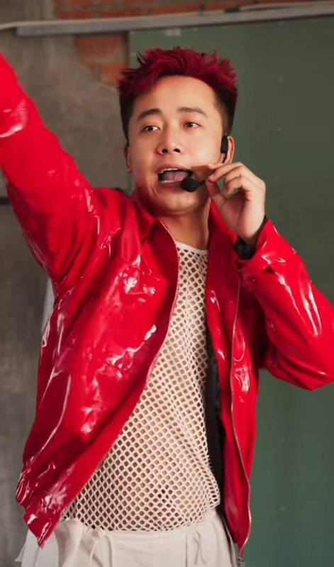 Phản ứng sốc của Quang Linh Vlog khi bị cảnh báo cẩn thận mất chất vì bán hàng online