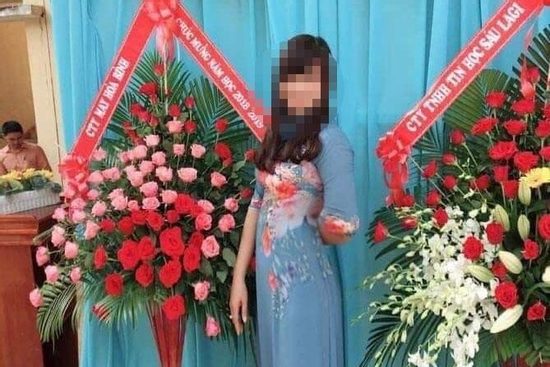 Rò rỉ clip cô giáo vào nhà nghỉ với nam sinh lớp 10 gây xôn xao mạng xã hội