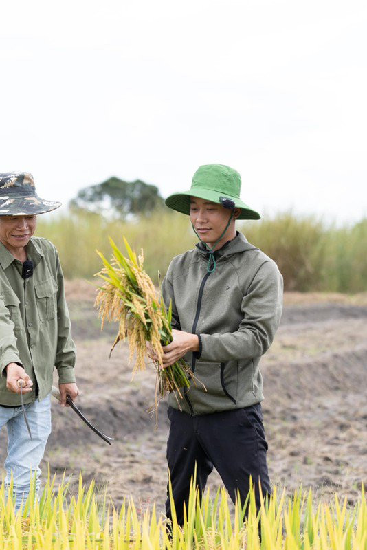 Choáng xem ảnh cận cảnh trang trại bạc tỷ rộng 14 ha của Quang Linh Vlog tại Châu Phi