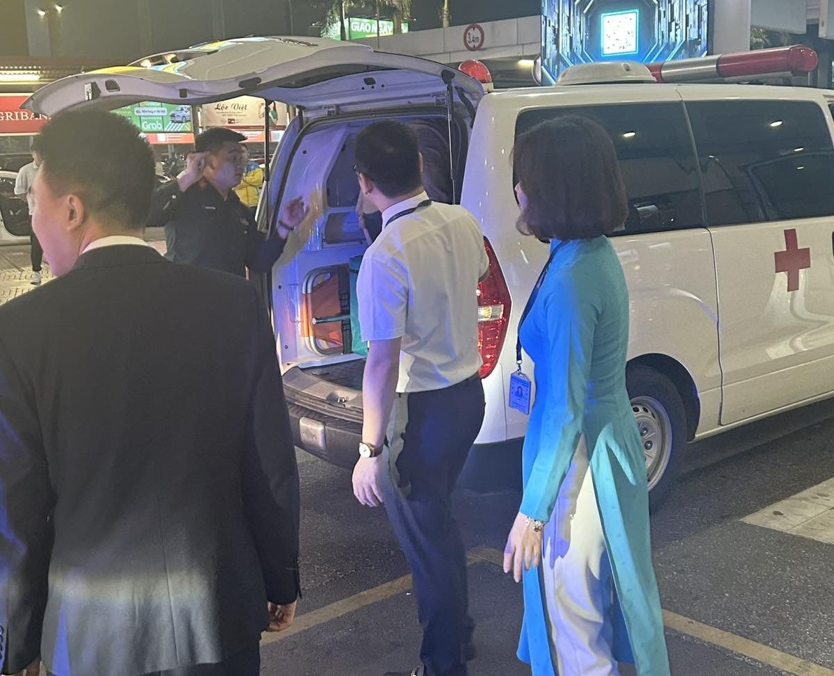 Vietnam Airlines vận chuyển thần tốc mô tạng ngay trong đêm