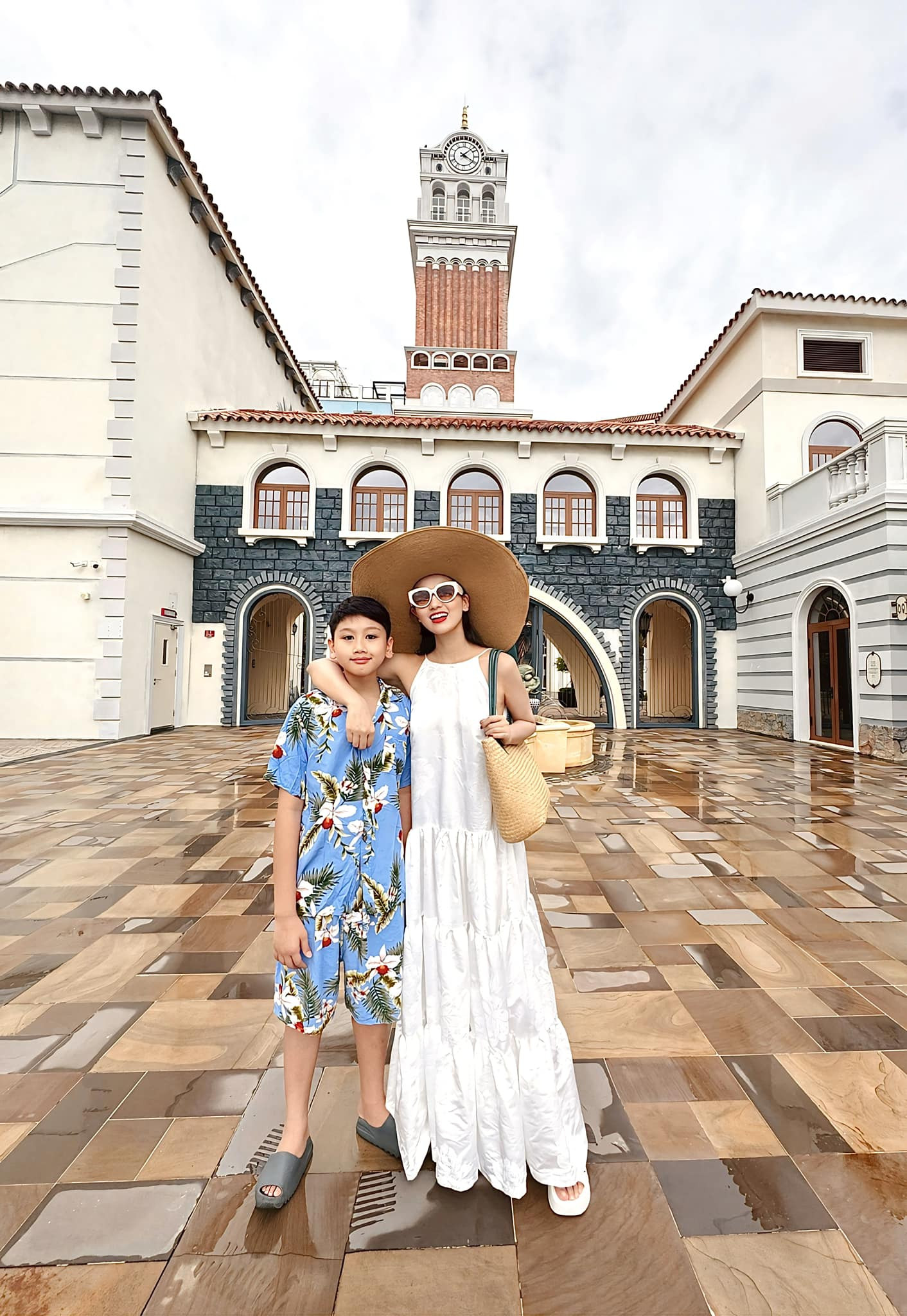 Con trai của nữ diễn viên đại gia Lã Thanh Huyền: 12 tuổi phổng phao, ra dáng 'tổng tài'- Ảnh 7.