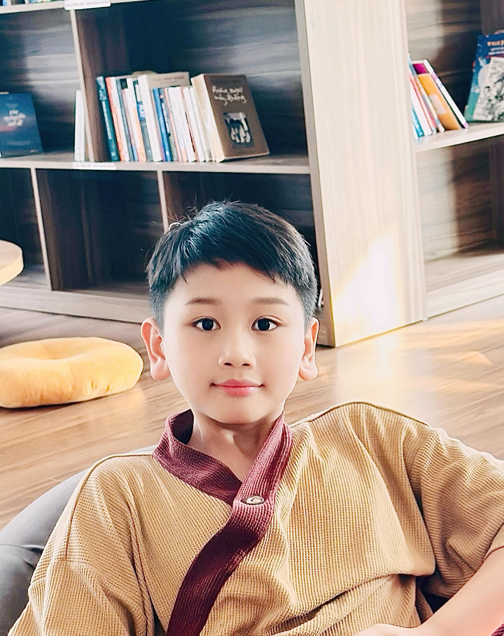 Con trai của nữ diễn viên đại gia Lã Thanh Huyền: 12 tuổi phổng phao, ra dáng 'tổng tài'- Ảnh 11.