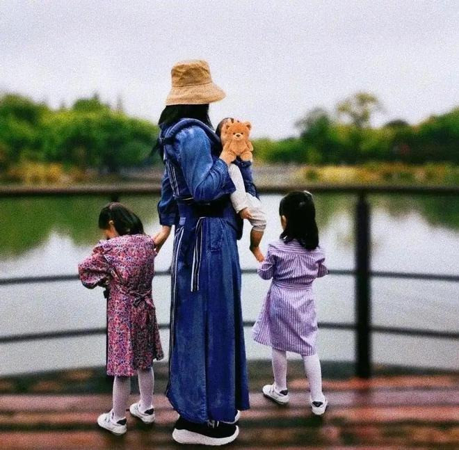 Sao nữ hàng đầu Cbiz phủ nhận mang thai lần 3