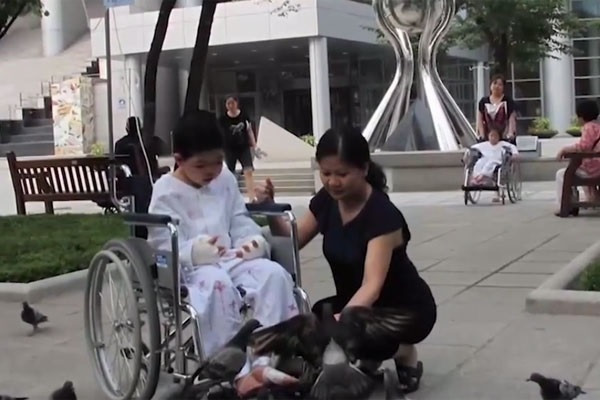 Nam diễn viên '12A và 4H': Chuyện đời đẫm nước mắt, tuổi U70 vẫn đồng hành bên con trai mắc bệnh hiếm gặp Nam diễn viên '12A và 4H': Chuyện đời đẫm nước mắt, tuổi U70 vẫn đồng hành bên con trai mắc bệnh hiếm gặp- Ảnh 8.
