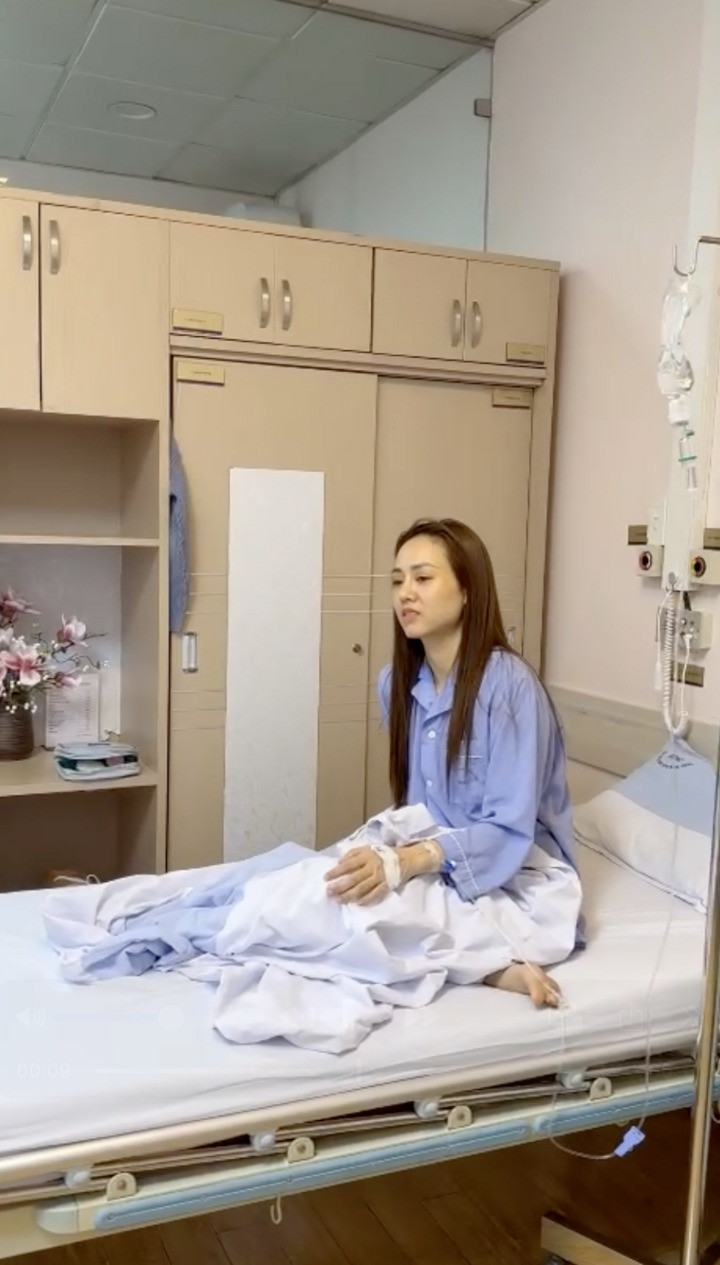 Vợ trẻ kém 15 tuổi của NSND Công Lý tái phát bệnh Vợ trẻ kém 15 tuổi của NSND Công Lý tái phát bệnh