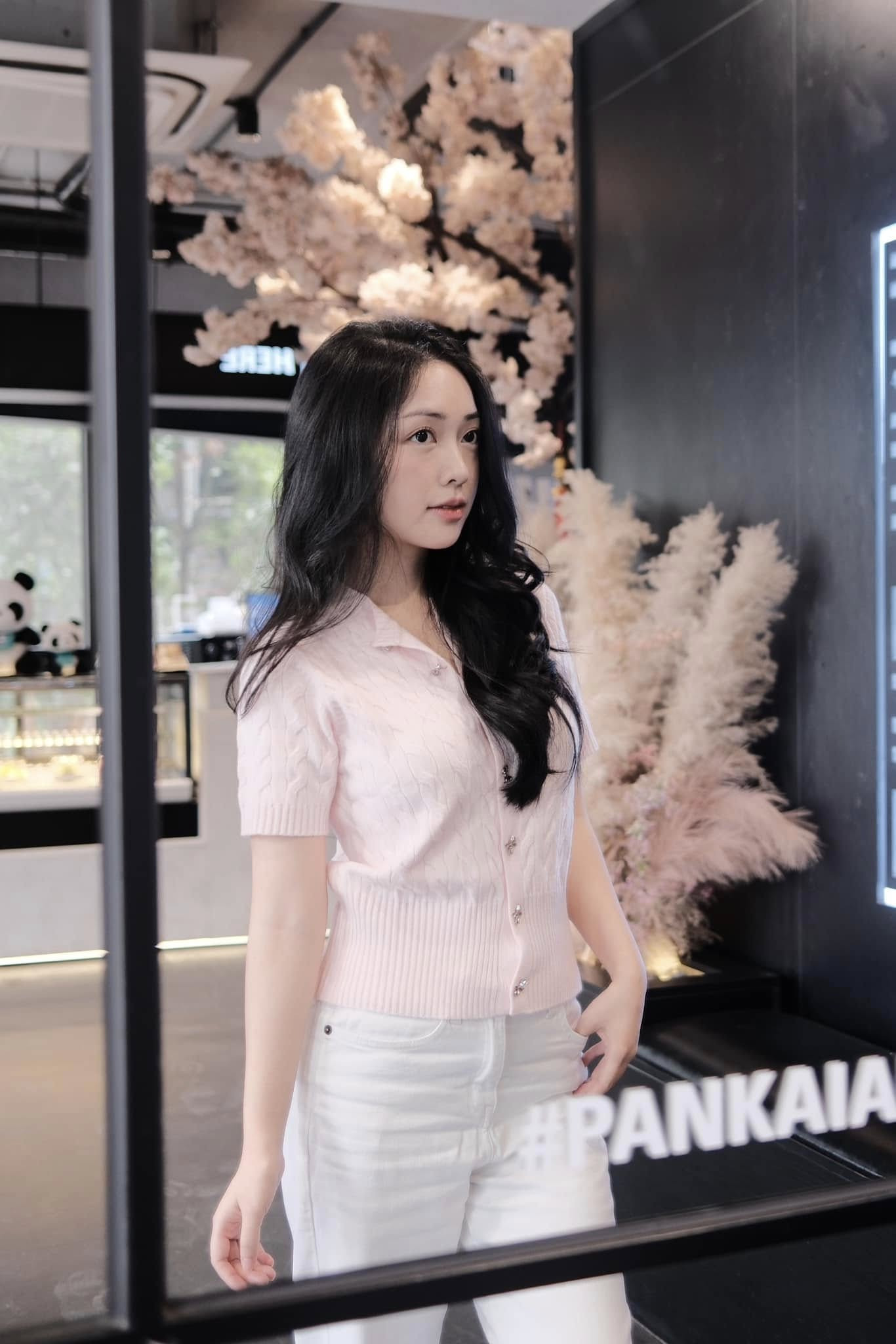 Đời thường giản dị của hot girl Bắc Giang lấy chồng cầu thủ Đời thường giản dị của hot girl Bắc Giang lấy chồng cầu thủ- Ảnh 3.