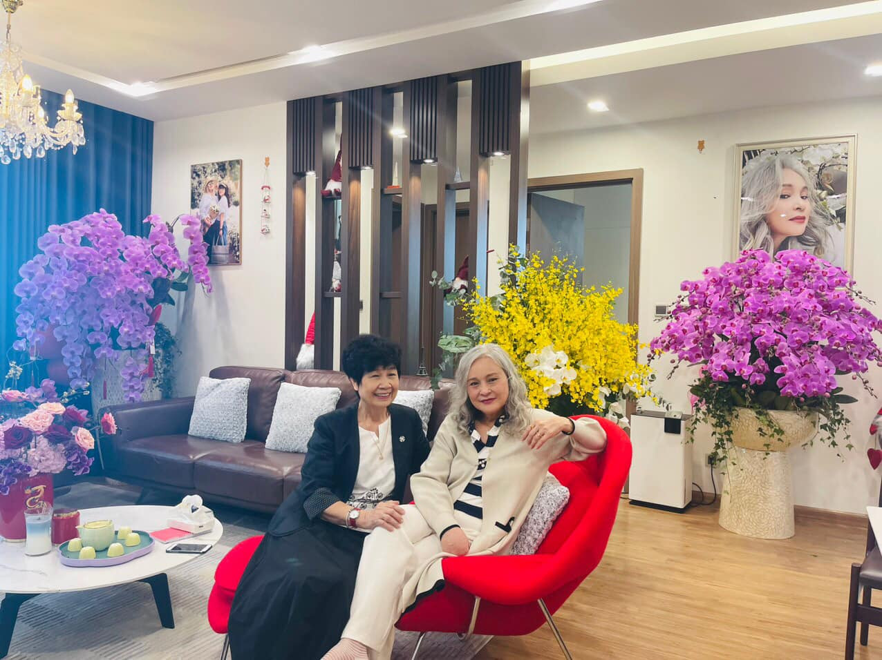 'Mỹ nhân màn ảnh' Hoàng Cúc 14 năm chống chọi bệnh ung thư, tuổi xế chiều ra sao?- Ảnh 5.