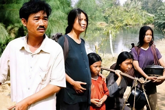 Dàn sao 'Áo lụa Hà Đông': NSND 63 tuổi vẫn độc thân, người có bạn gái kém 38 tuổi