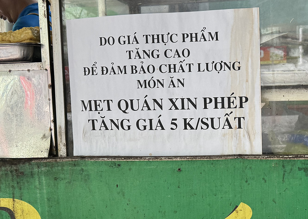 Quán bún, phở ở Hà Nội đồng loạt tăng giá 5.000 đồng/bát IMG_7852.jpeg