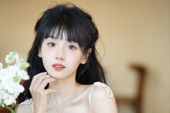 Trúng số độc đắc vào đúng ngày 12/5/2025, 3 con giáp may mắn rơi xuống đầu, sự nghiệp thăng hoa, tài lộc chảy ào ào vào túi