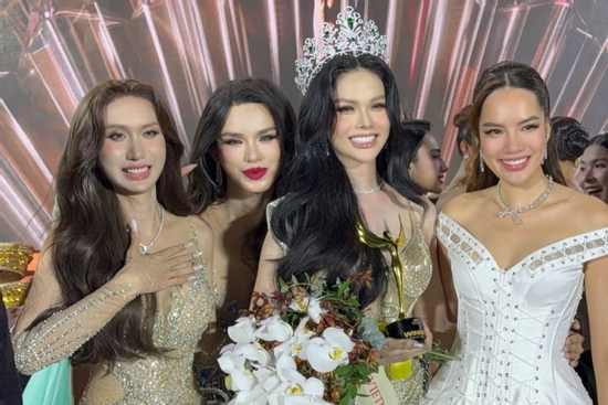 Mỹ nhân cao 1,8m thắng Hoa hậu Chuyển giới Việt Nam 2025 và 'nụ hôn' gây tranh cãi