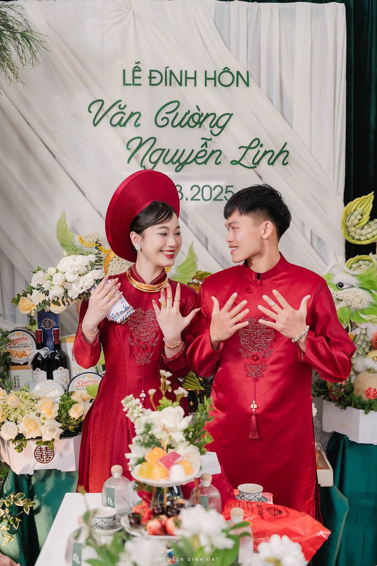 Khui loạt ảnh hẹn hò bí mật của Hồ Văn Cường và hot girl Nghệ An