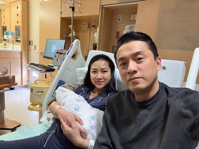 Nam ca sĩ đình đám Vbiz: Lấy vợ hai kém 17 tuổi, có con khi đã ngoài 50