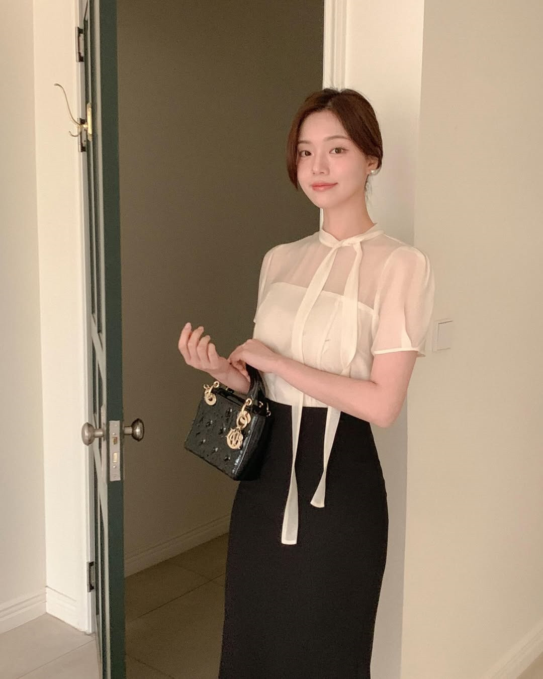 5 món đồ công sở nhận nhiều ý kiến trái chiều: Người khen ưng mắt, người chê kém duyên- Ảnh 5.