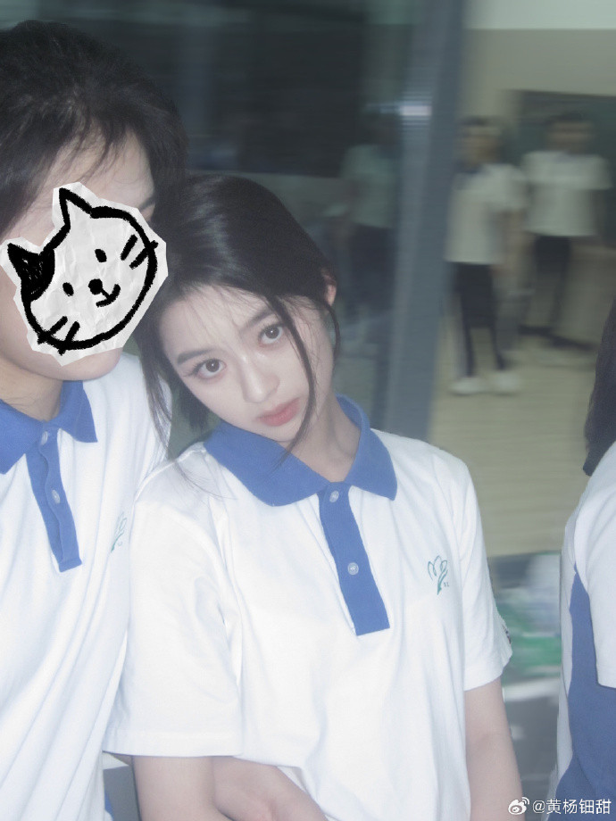 008rr0j5gy1i1bccc72foj31i0200x3r