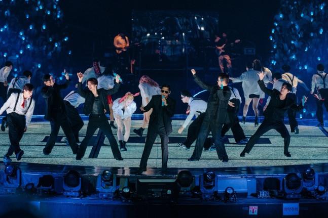 Idol Kpop lớn tuổi nhất lộ diện: Ra mắt lúc người khác 'về hưu', hiện ở độ tuổi có thể... lên chức ông! 1727684751 0000991491 004 202409