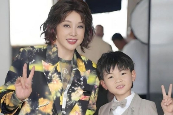 Phim ngắn đẻ view thần tốc, diễn viên đua nhau kiếm tiền tỷ