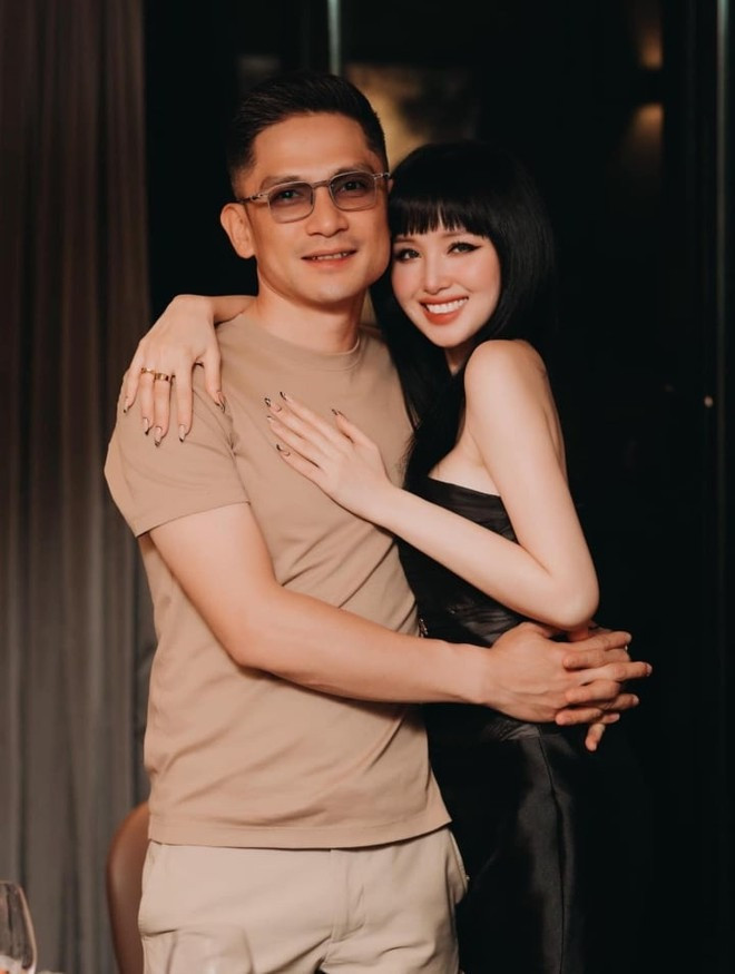 Tâm Tít trượt tay đăng tấm ảnh lộ rõ hôn nhân với đại gia kín tiếng