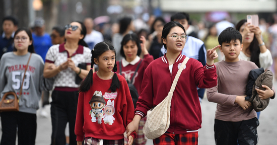 Thời tiết Hà Nội 3 ngày tới: Nắng dịu nhẹ như mùa thu rồi mưa giông trở lại