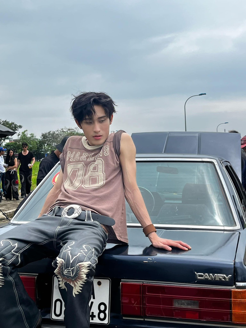 Wren Evans nam ca sĩ hơn 200k follower vừa bị tung ảnh thân mật với Lim Feng là ai