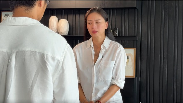 Ngô Thanh Vân mặc bikini khoe bụng bầu to tướng ở tháng thứ 6