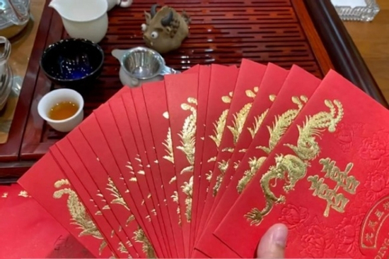 Quá nóng ruột muốn con trai kết hôn, ông bố làm điều đến con cũng phải 'vái lạy'