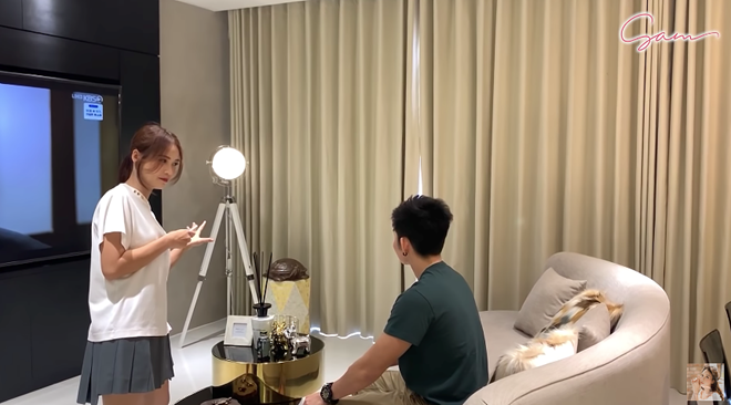 Sam gây tranh cãi khi liên tục đăng ảnh che mặt ông xã, vợ chồng cô hiện sống trong căn hộ thế nào?- Ảnh 8.