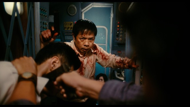 Thái Hòa đóng vai không tặc, dựa trên vụ cướp máy bay ở Việt Nam ảnh 2