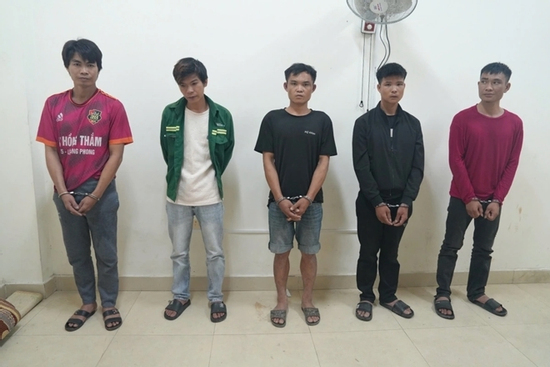 Tóm gọn 5 đối tượng nghiện ma túy gây ra nhiều vụ cướp giật tại Nghệ An