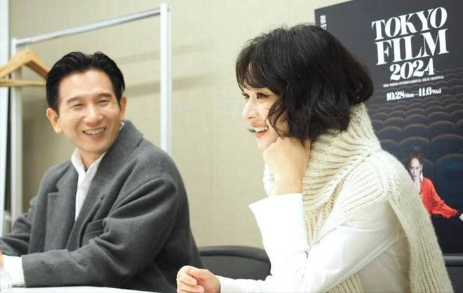 Bằng chứng Triệu Lệ Dĩnh có người mới ngoại hình đằng trai ra sao mà bị chê xấu