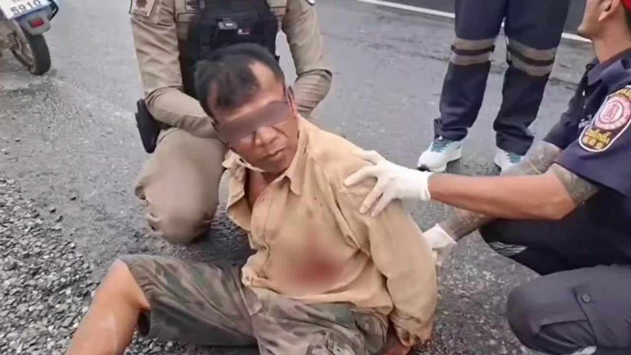 Bắt gặp vợ ngọai tình, chồng đâm liên tiếp, sự cố bất ngờ xảy ra - Ảnh 1.