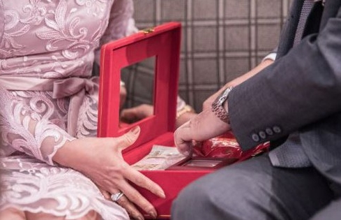 Bị bạn trai 'quỵt' hơn 700 triệu đồng tiền thách cưới, người phụ nữ 35 tuổi có quyết định gây sốc