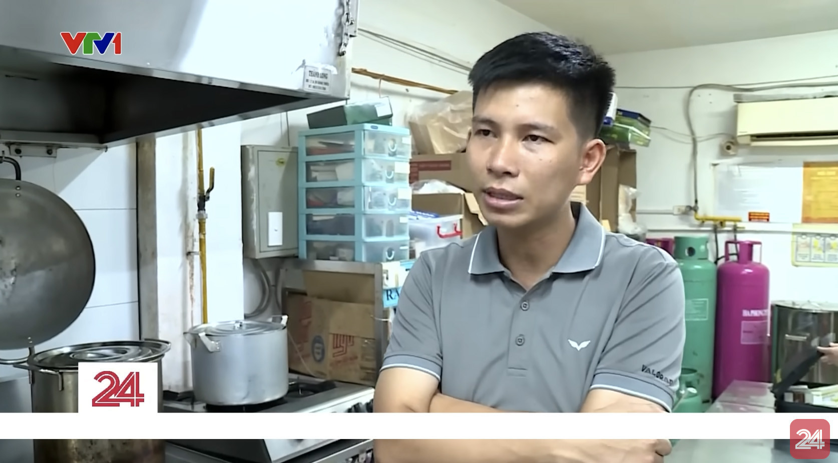 Cảnh tượng bên trong gây sốc quán Lòng Chát sau khi bị khui nguồn gốc thực phẩm