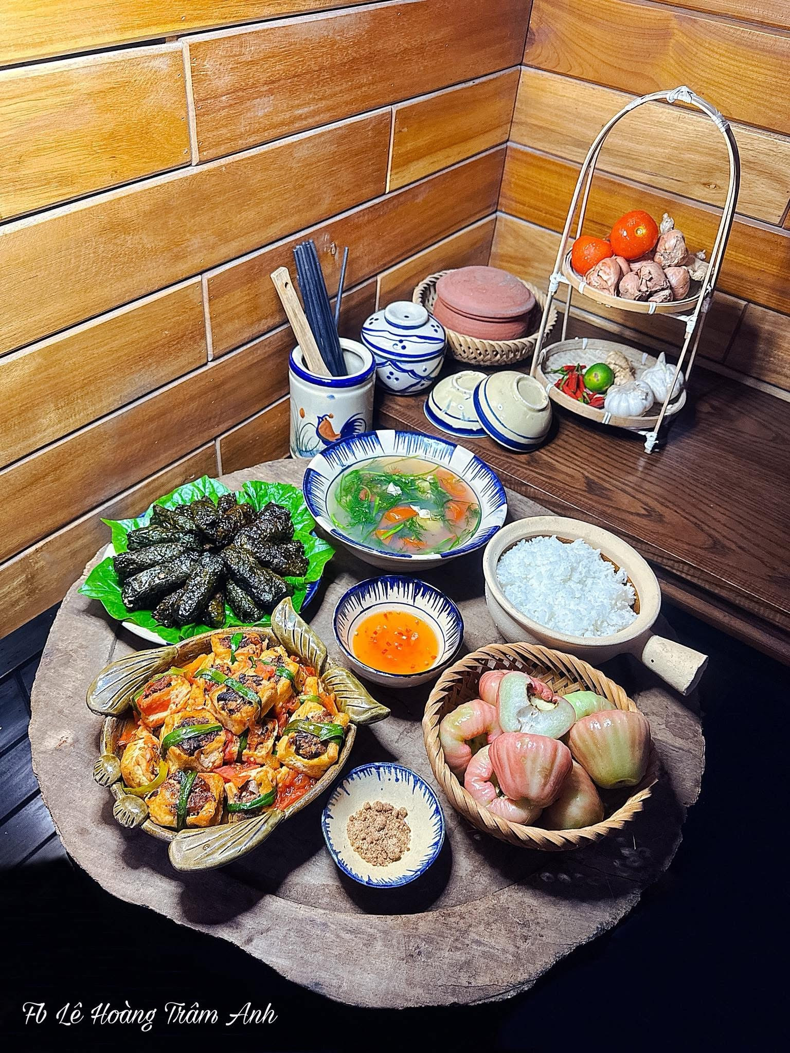 Chị em phụ nữ sẽ mừng thầm khi thấy những món ăn này, nấu rất nhanh mà ăn ngon như nhà hàng Bữa cơm gia đình ngon miệng với các món ăn dân dã, chuẩn vị cơm mẹ nấu.