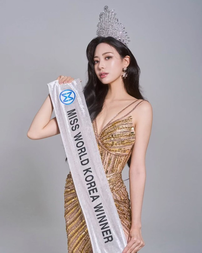 Một người đẹp bỏ thi Hoa hậu Thế giới ảnh 1