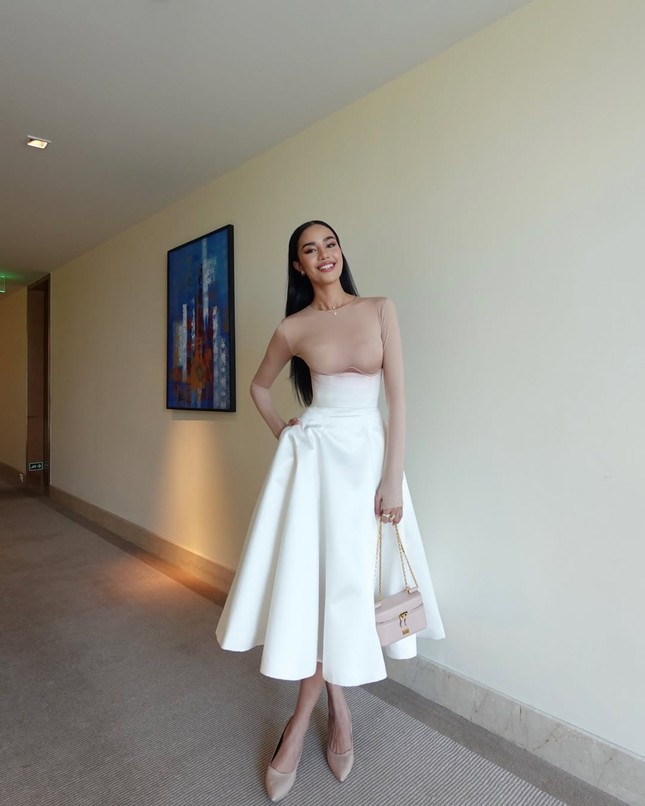 Thí sinh sáng giá ở Hoa hậu Thế giới bị chê mặc phản cảm ảnh 1