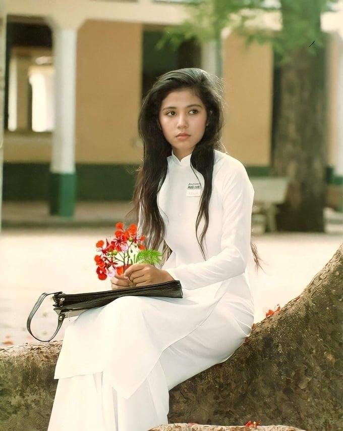 Bức ảnh hiếm của Người đẹp Tây Đô Việt Trinh
