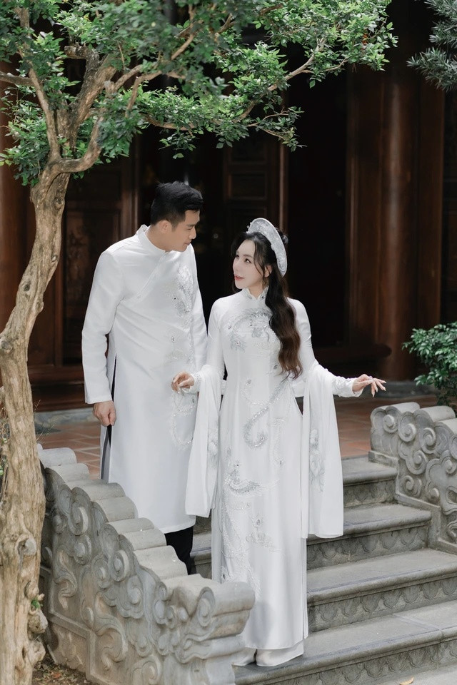 Dàn phù dâu toàn cái tên khủng trong đám cưới Hồ Quỳnh Hương