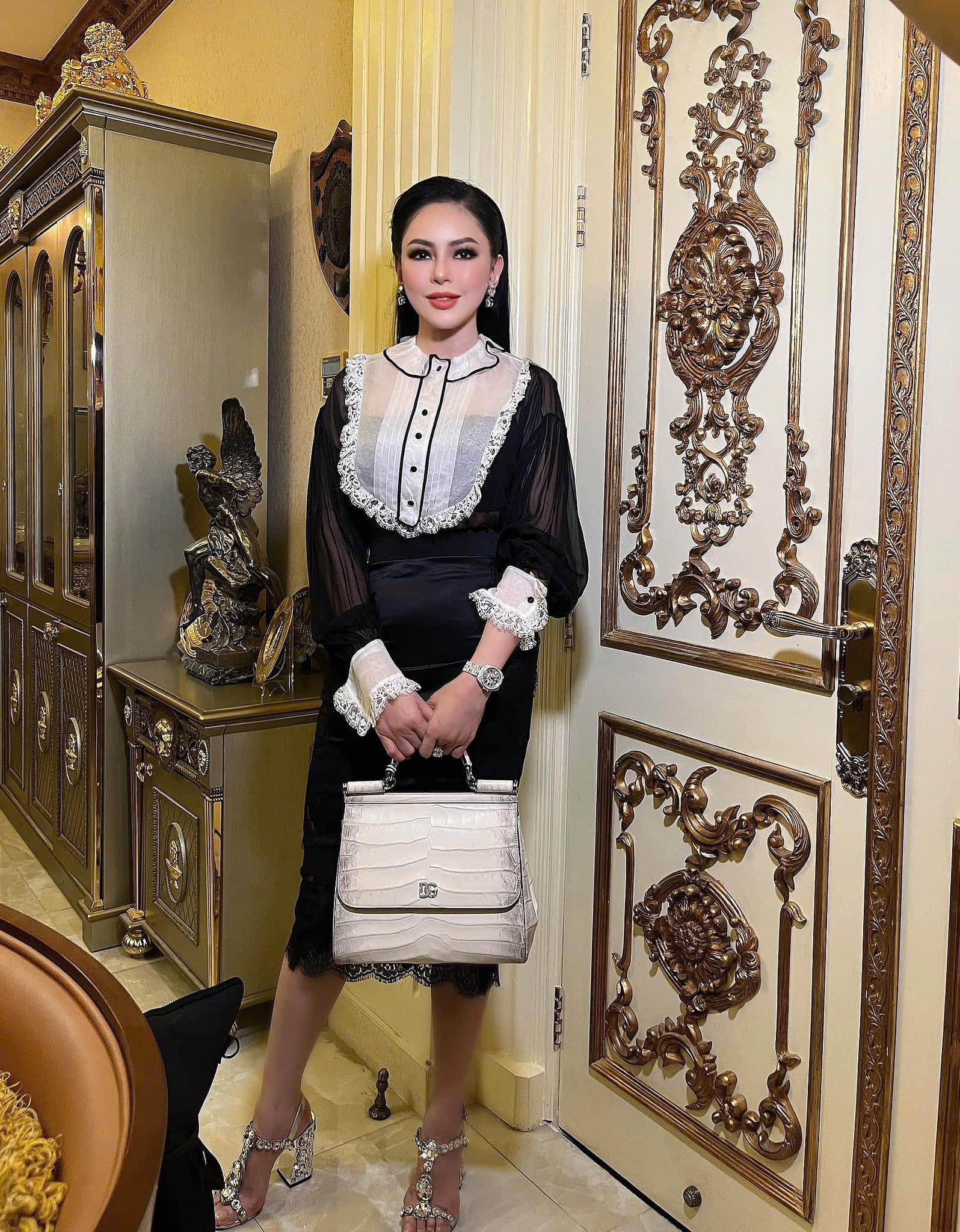 46835803190016062165267706888701570821337459n 1739523194056356449675 1739552381555 17395523816922115392653