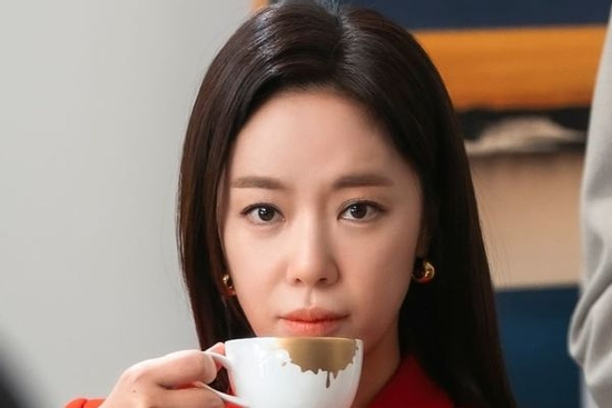 Xét xử nóng: Hwang Jung Eum thừa nhận biển thủ hơn 4,3 tỷ won của công ty để đầu tư tiền ảo